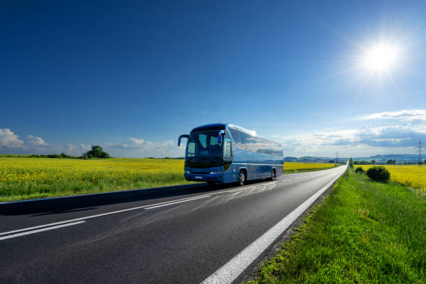Liburan Bersama Keluarga Menggunakan Bus Pariwisata
