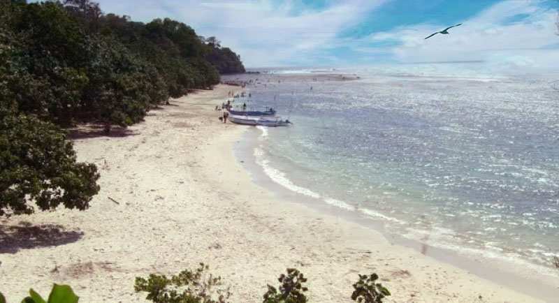 Pantai Caruban : Lokasi dan Harga Tiket Masuk