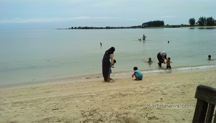 Pantai Ujung Piring : Lokasi dan Harga Tiket Masuk
